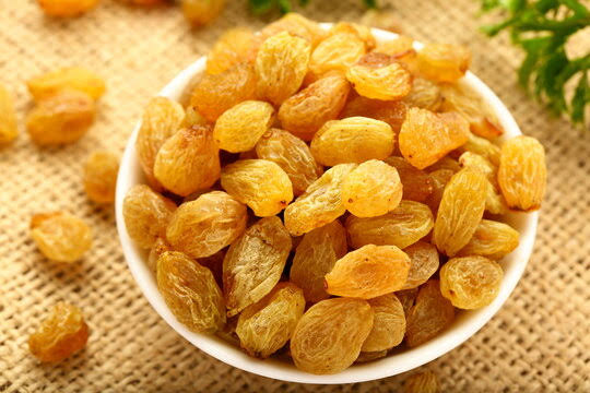 Dry Grapes Raisins